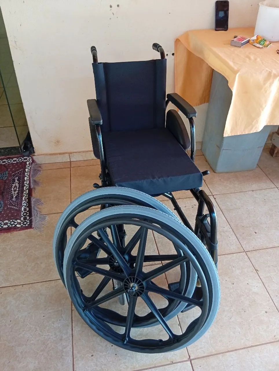 Cadeira de Rodas Desmontável 
