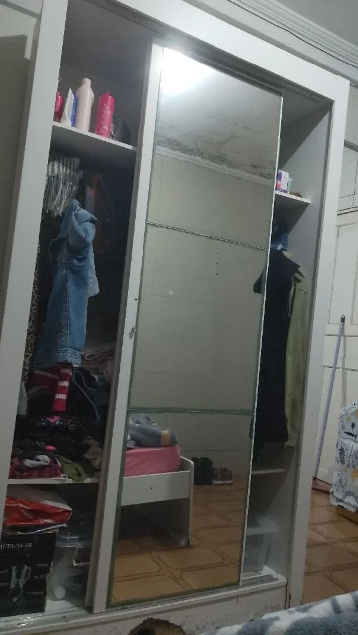 Guarda roupas 