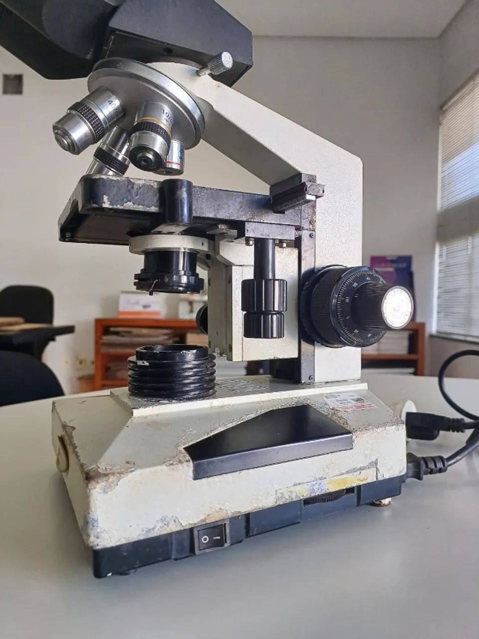 Microscopio Quimis Q708S-4 - Foto 4