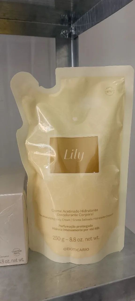 Kit hidratante acetinado regular tradicional Lily + refil - Foto 3