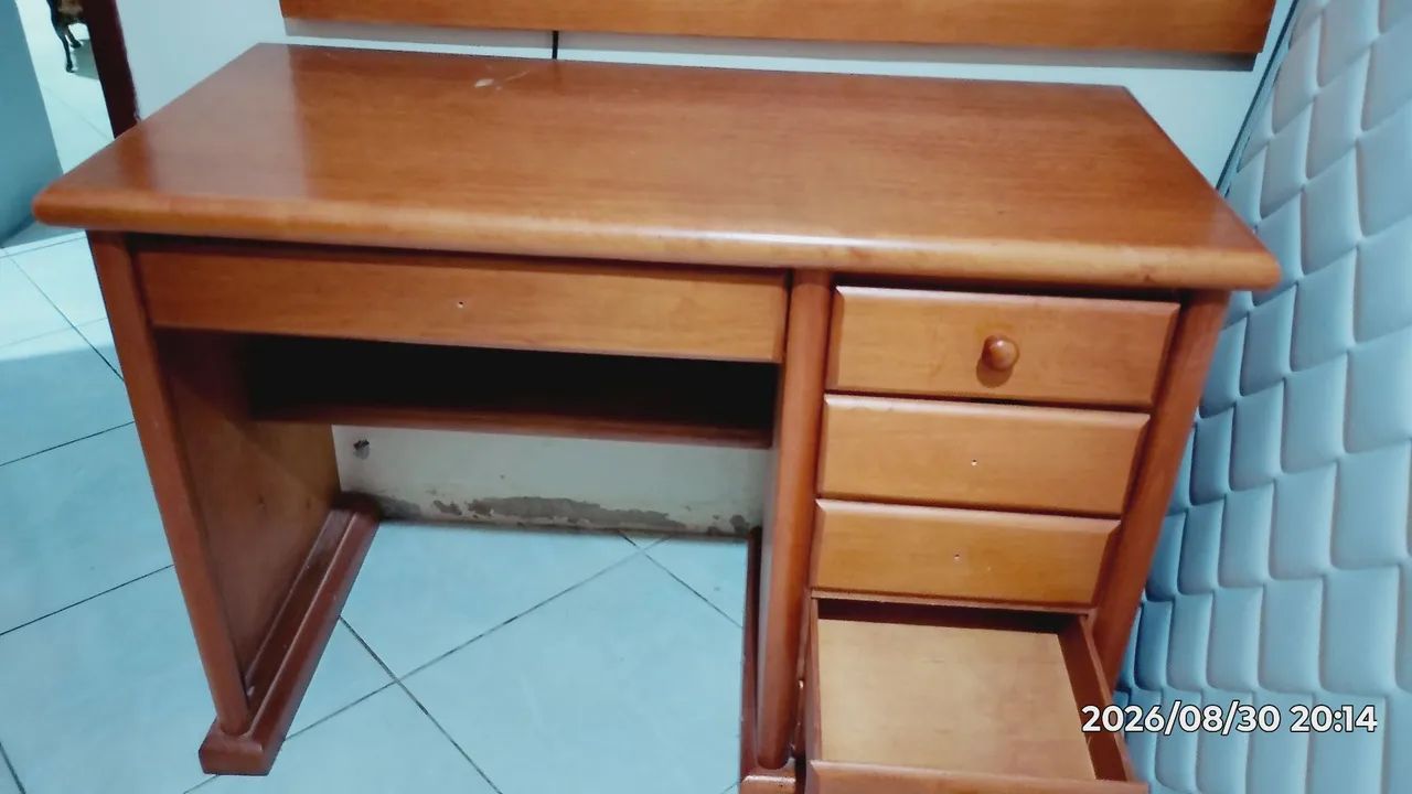 escrivaninha com gavetas  - Foto 5