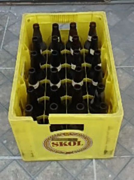 Vendo caixas de cerveja 600 ml 