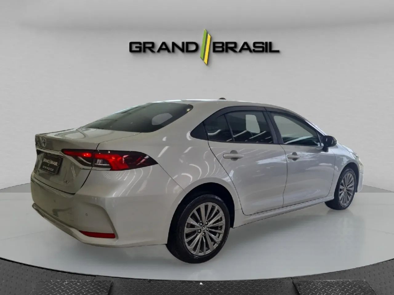 Toyota Corolla XEi 2.0 Flex 16V Aut., foto 2 de 11