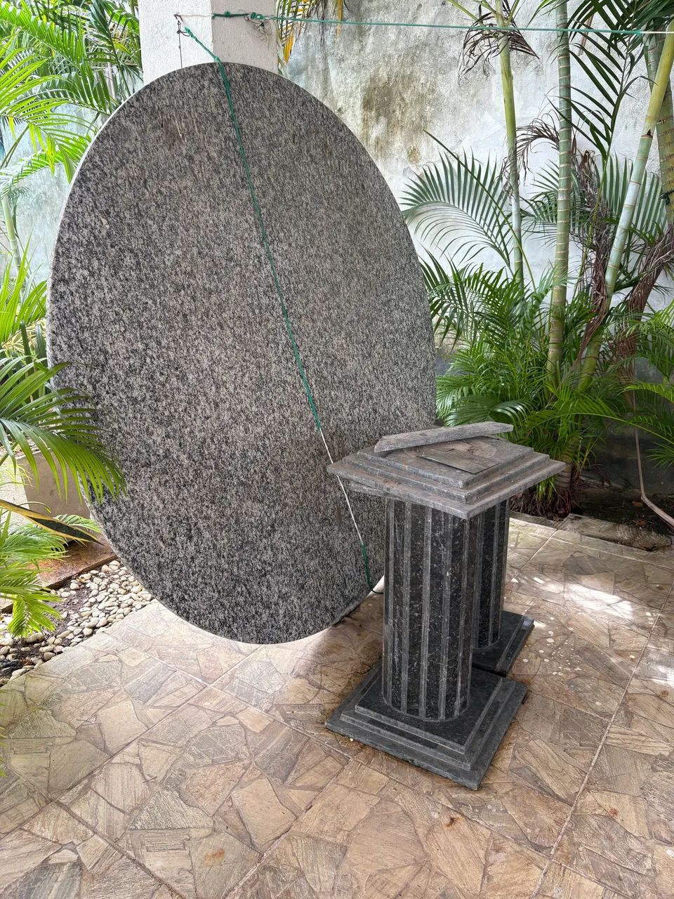 Mesa de mármore redonda