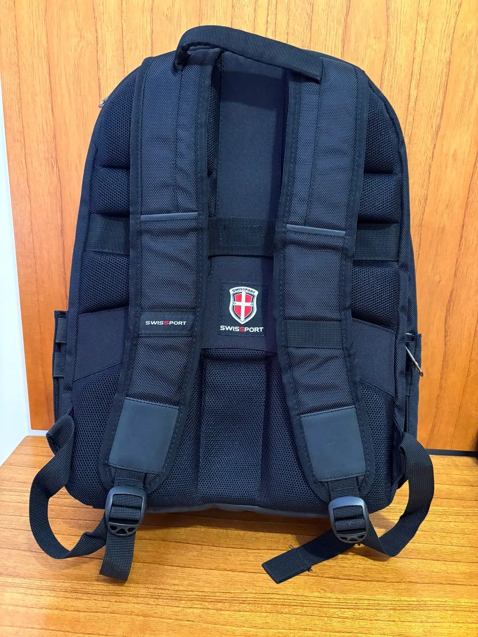 MOCHILA EXECUTIVA SWISSPORT POUCO USADA - Foto 4