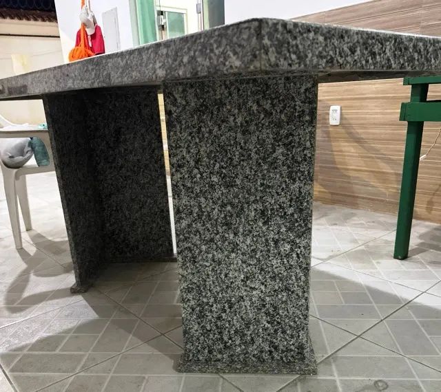 mesa granito65568133891585122