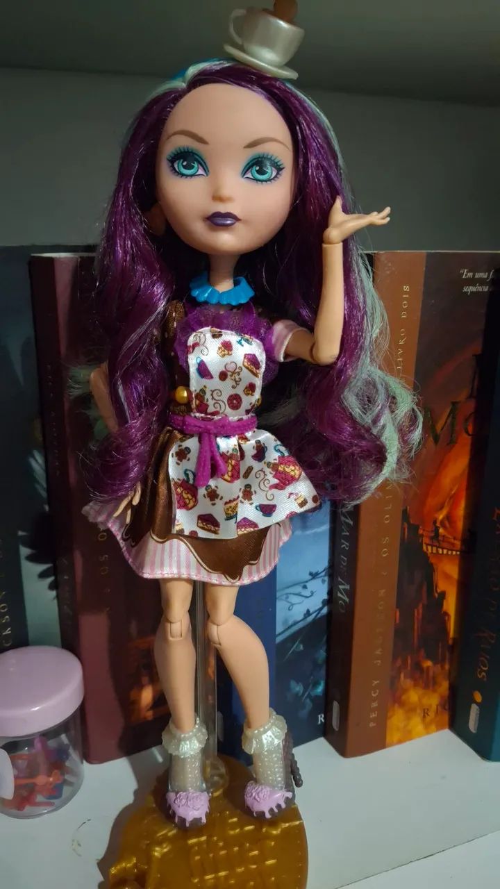 Ever After High - Madeline Sugar Coated