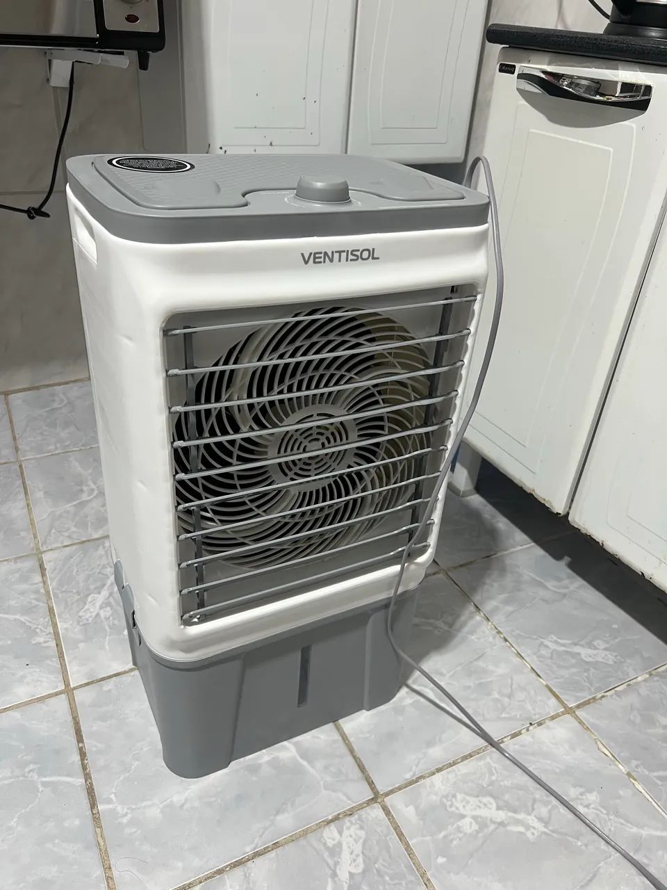 Climatizador de ar ventisol 16L - Ventila e climatiza 