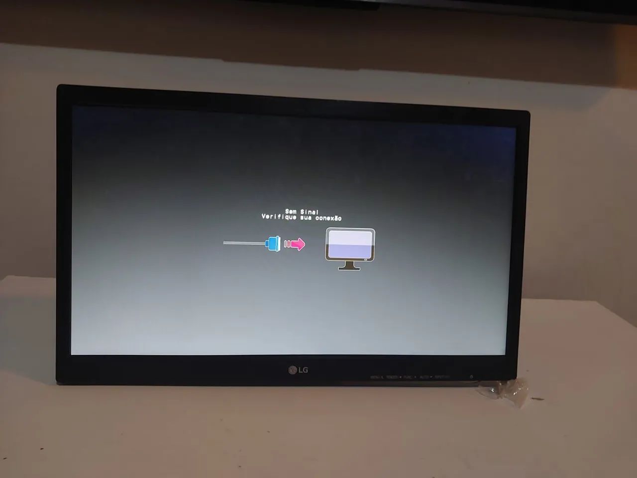 Montor LG FLATRON 20M37AA-B, 20"
