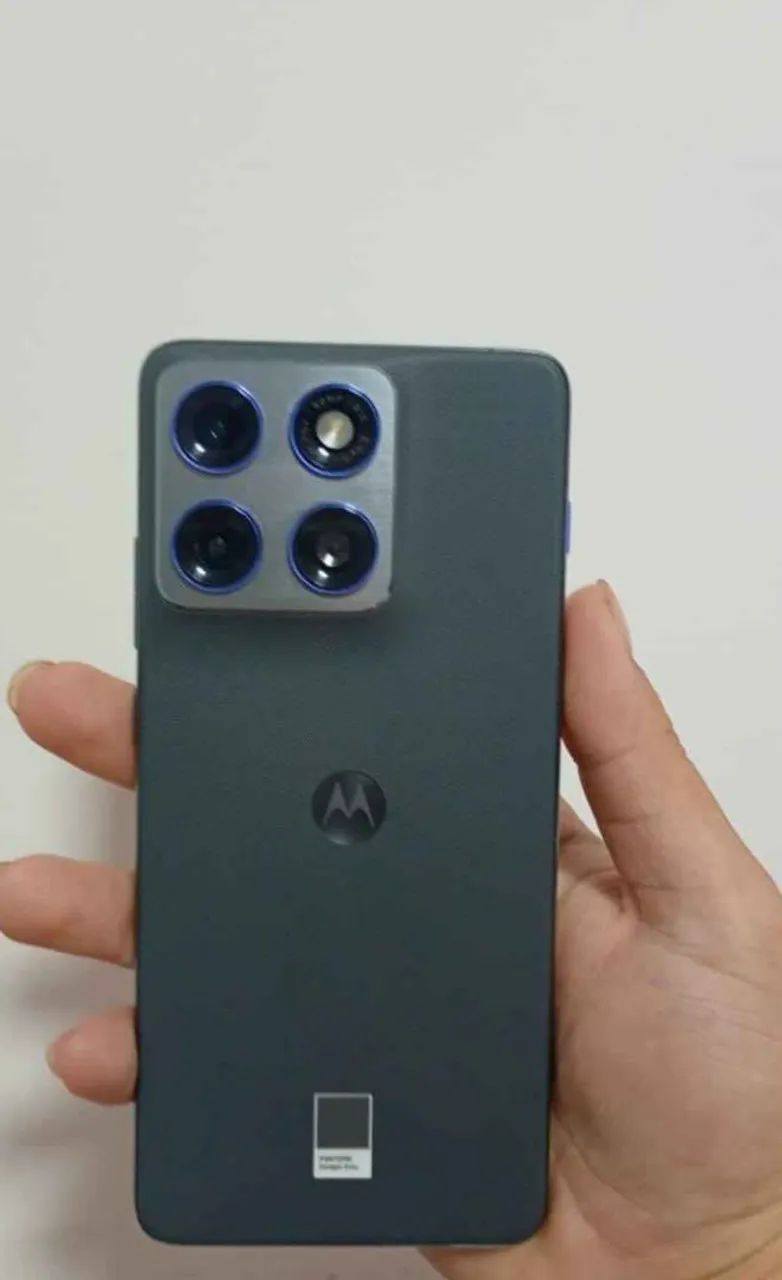 Motorola Edge 70  - Foto 2