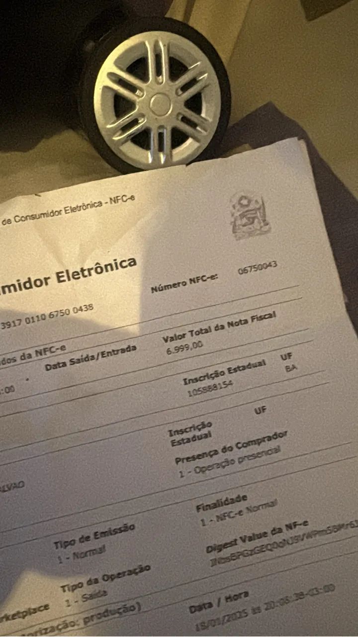 iPhone 16 128gb preto, nota fiscal mais carregador portátil original  - Foto 5