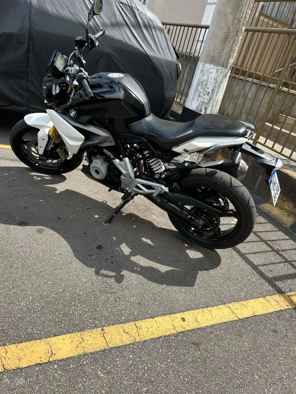 BMW 310R  - Foto 2