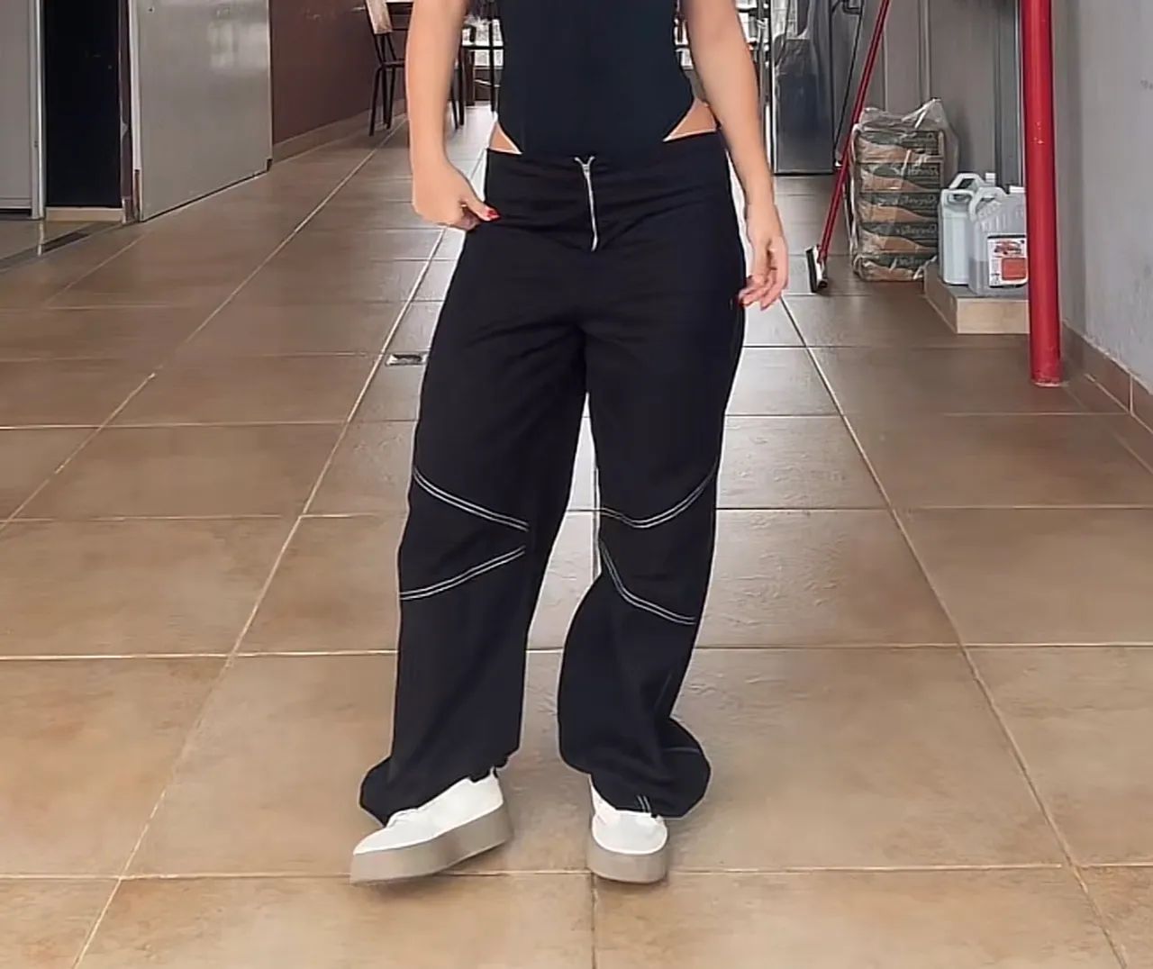 CALÇA PANGEIA PRETA NOVA 