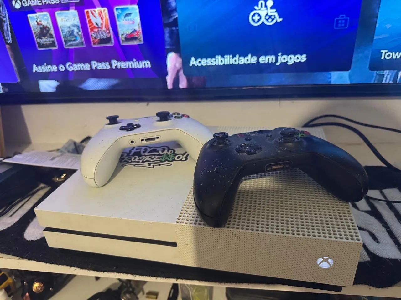 XBOX ONE S 1TB