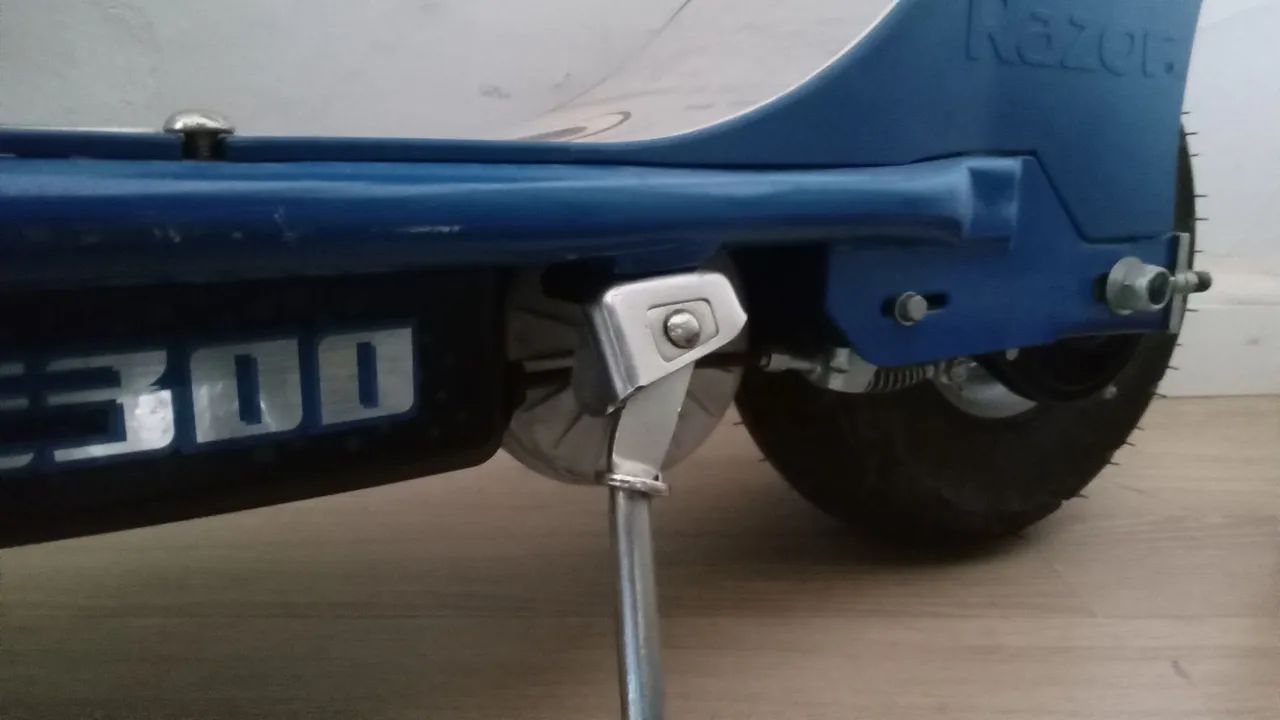 Patinete Razor E300 - Foto 5