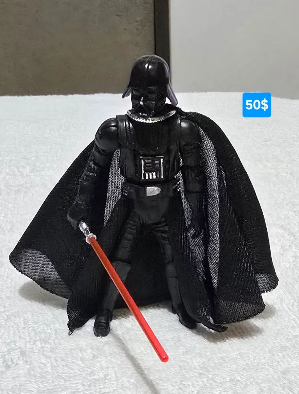 Miniatura articulada do Darth Vader 
