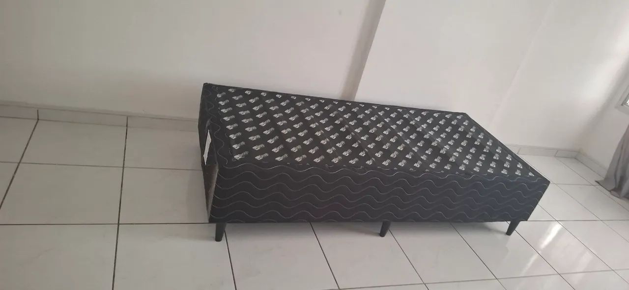 Vendo box de solteiro novo - Foto 4
