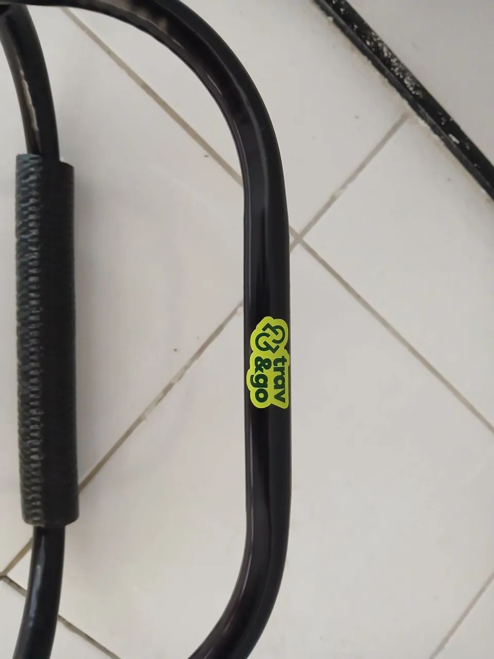 Suporte no carro pra 2 bikes - Foto 3