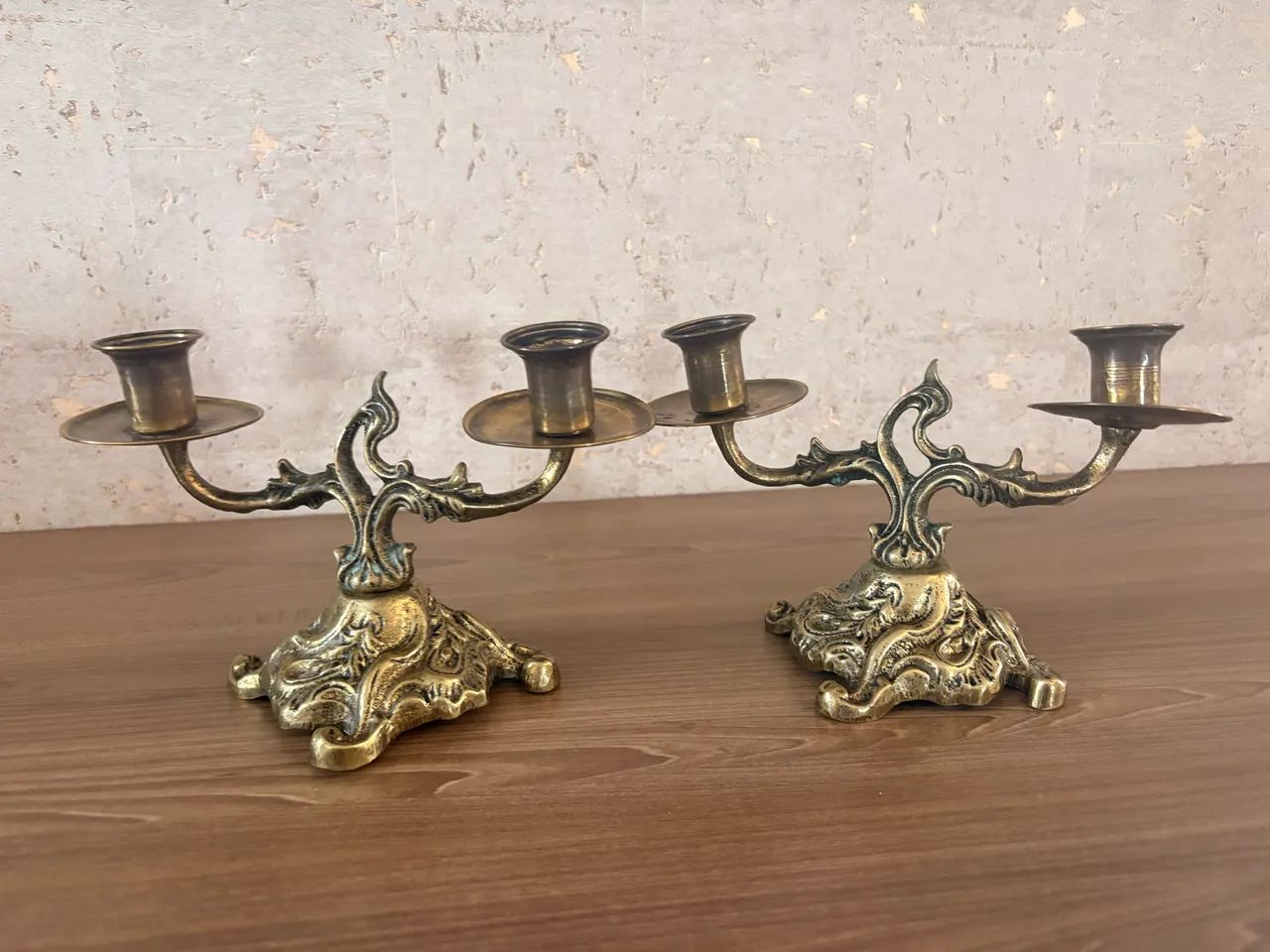 Par de castiçais em bronze