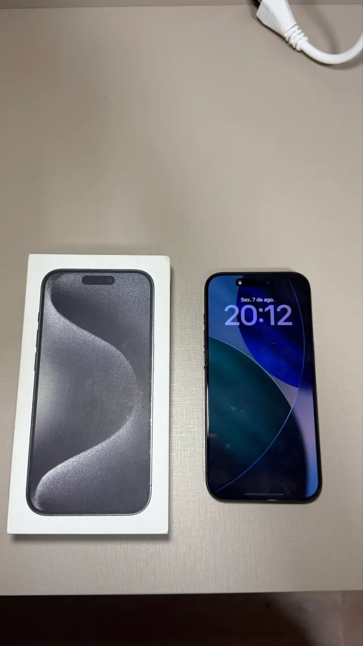 iPhone 15 pro - Foto 3