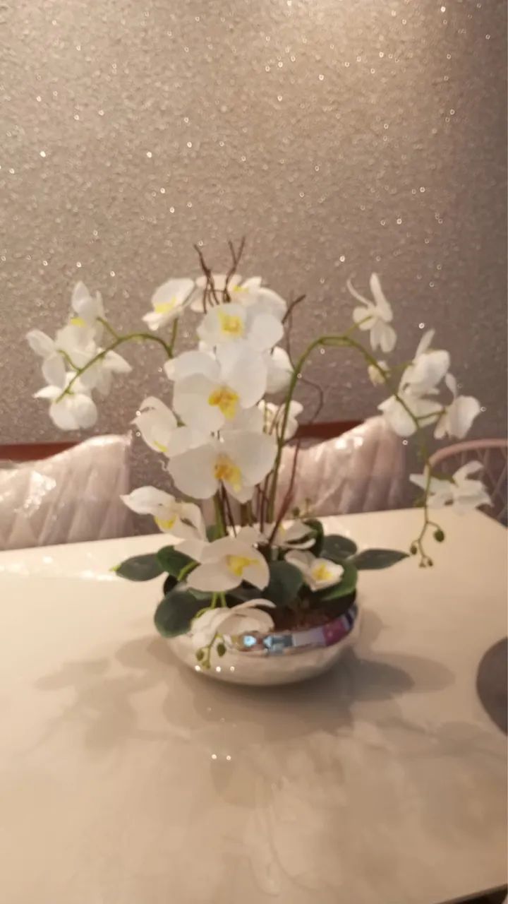 Arranjo de flor com vaso 