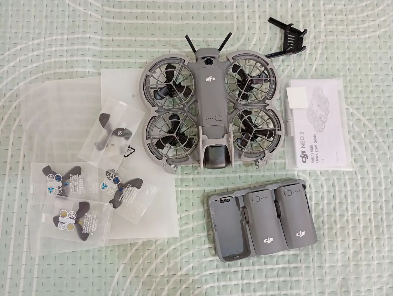 Neo 2 dji com 3 baterias,hub, módulo e armadura  - Foto 2