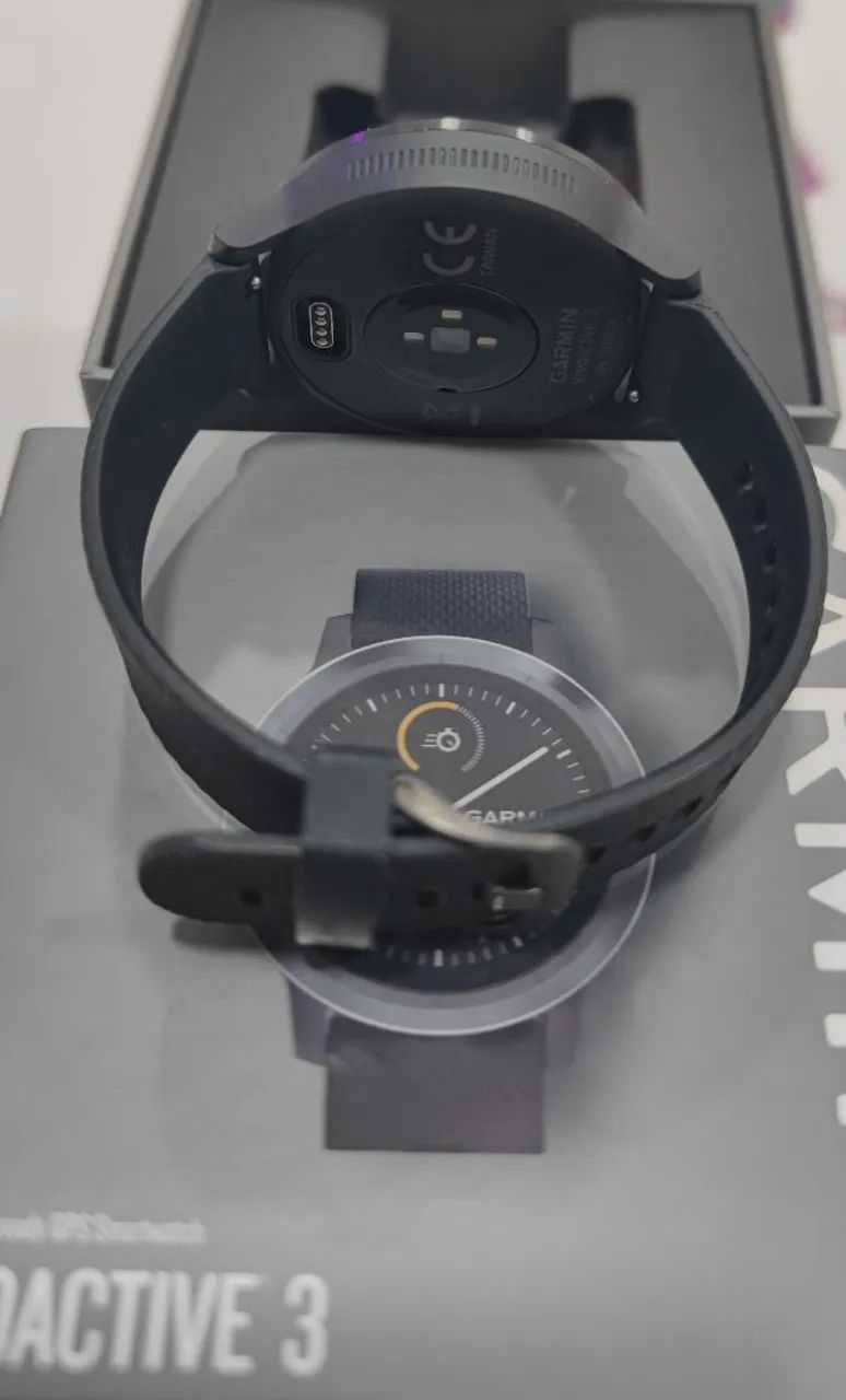 Smartwatch Garmin Vivoactive 3 preto - Foto 4