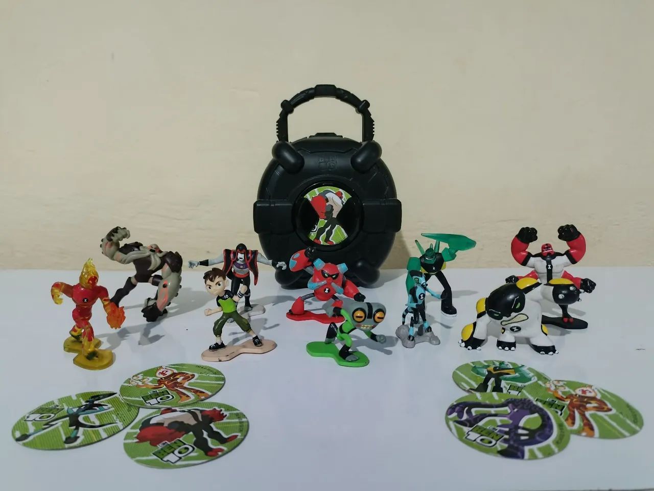 Bonecos Ben 10