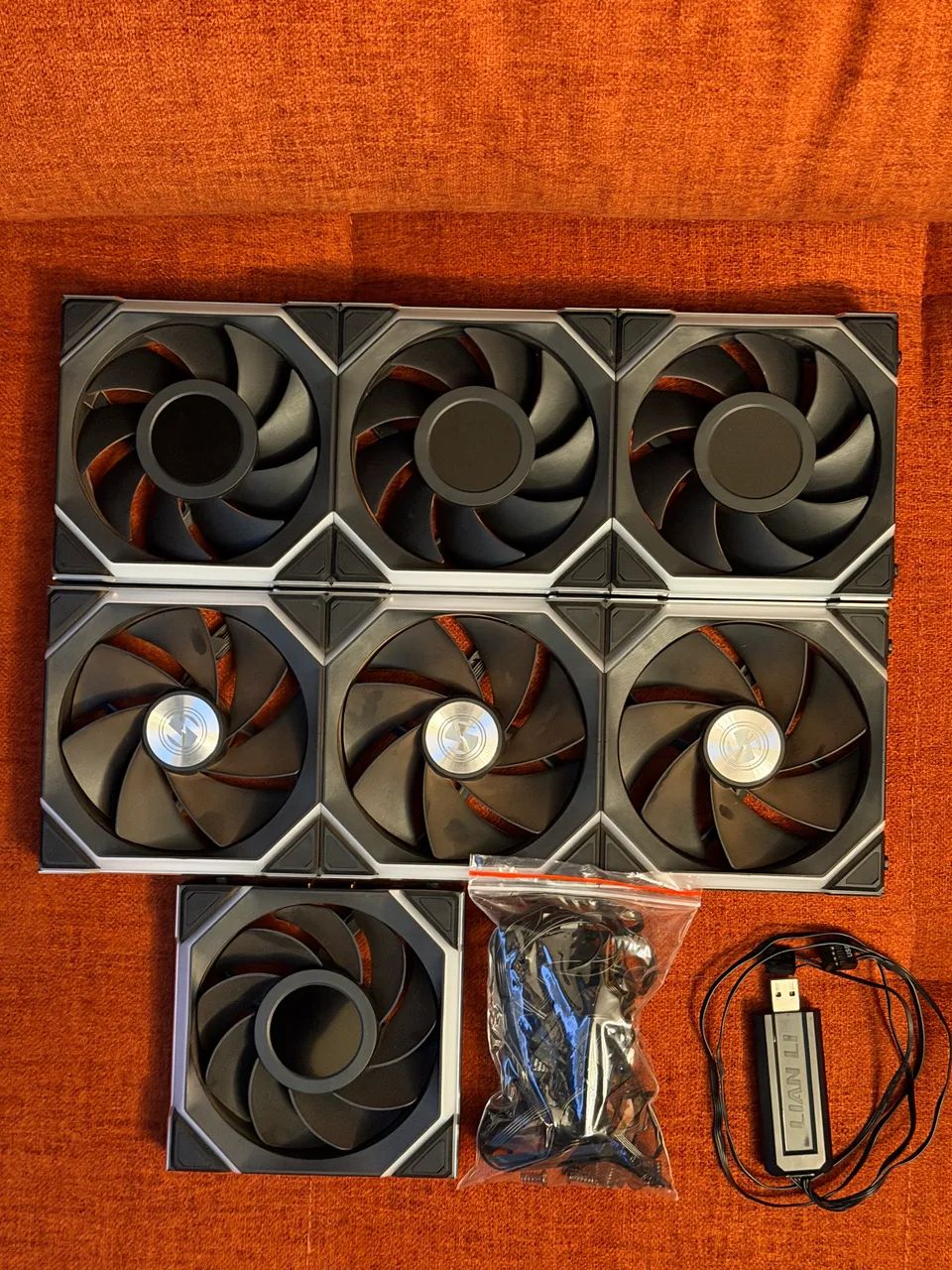 Kit 7 fan Lian LI (4normal lcd e 3reverso) com controladora