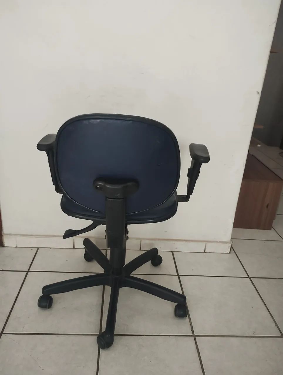 Cadeira de escritório  - Foto 5