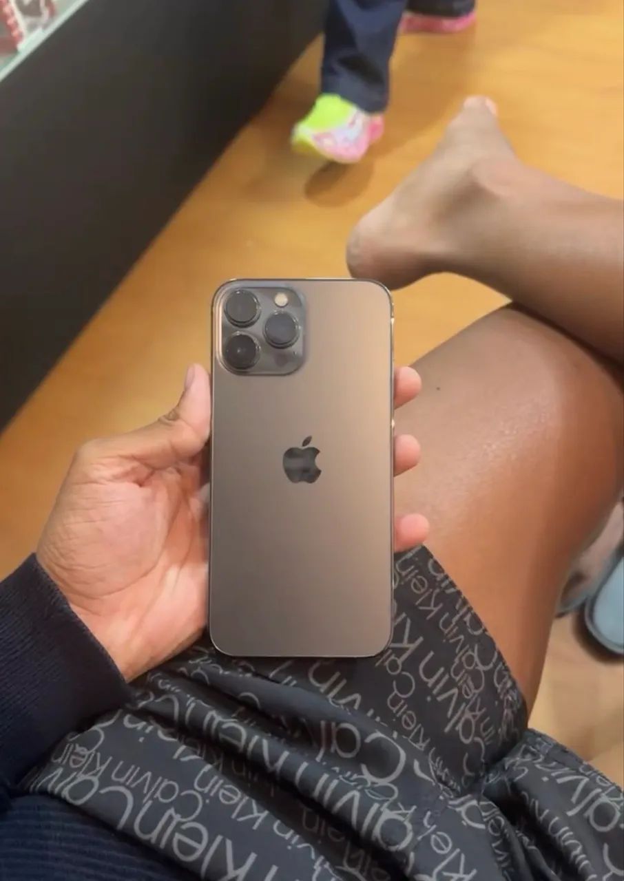 iPhone 13 Pro Max - Imperdível - Foto 2