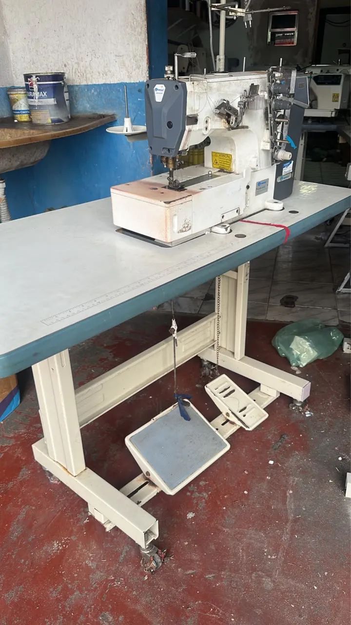 Máquina de costura  - Foto 3