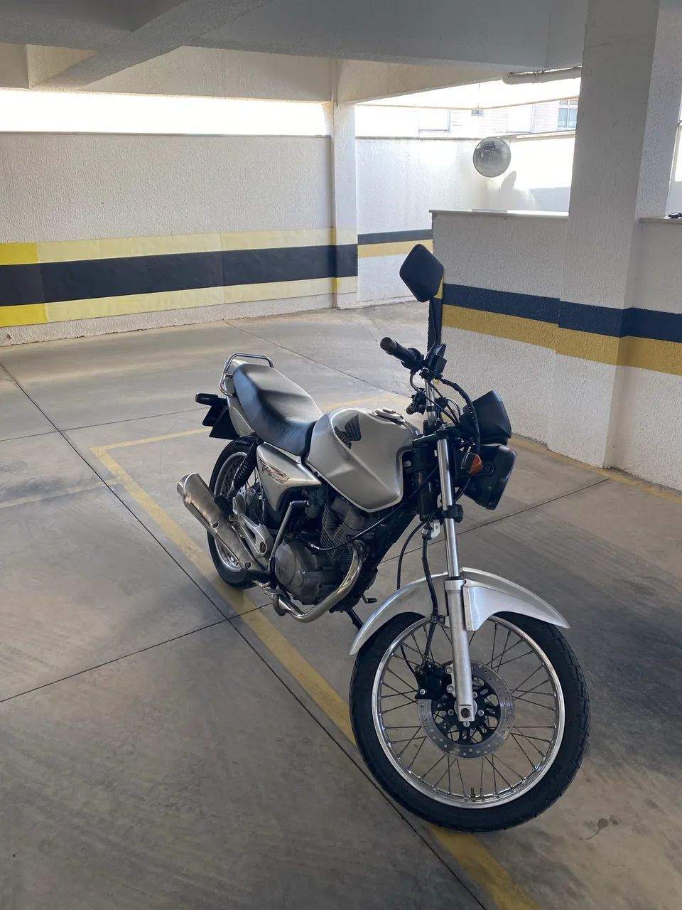 Titan 150 KS  - Foto 4