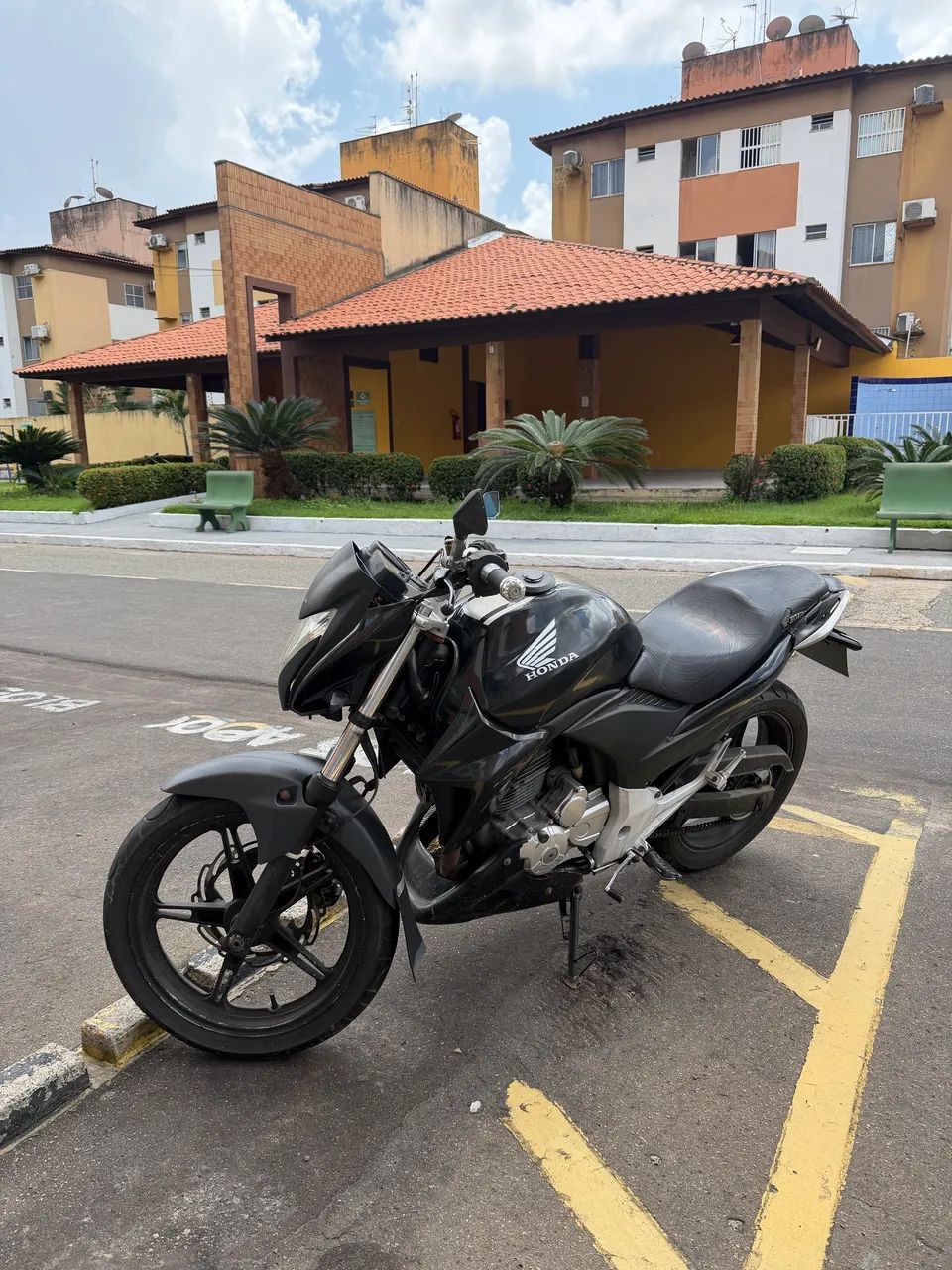 Vendo CB300