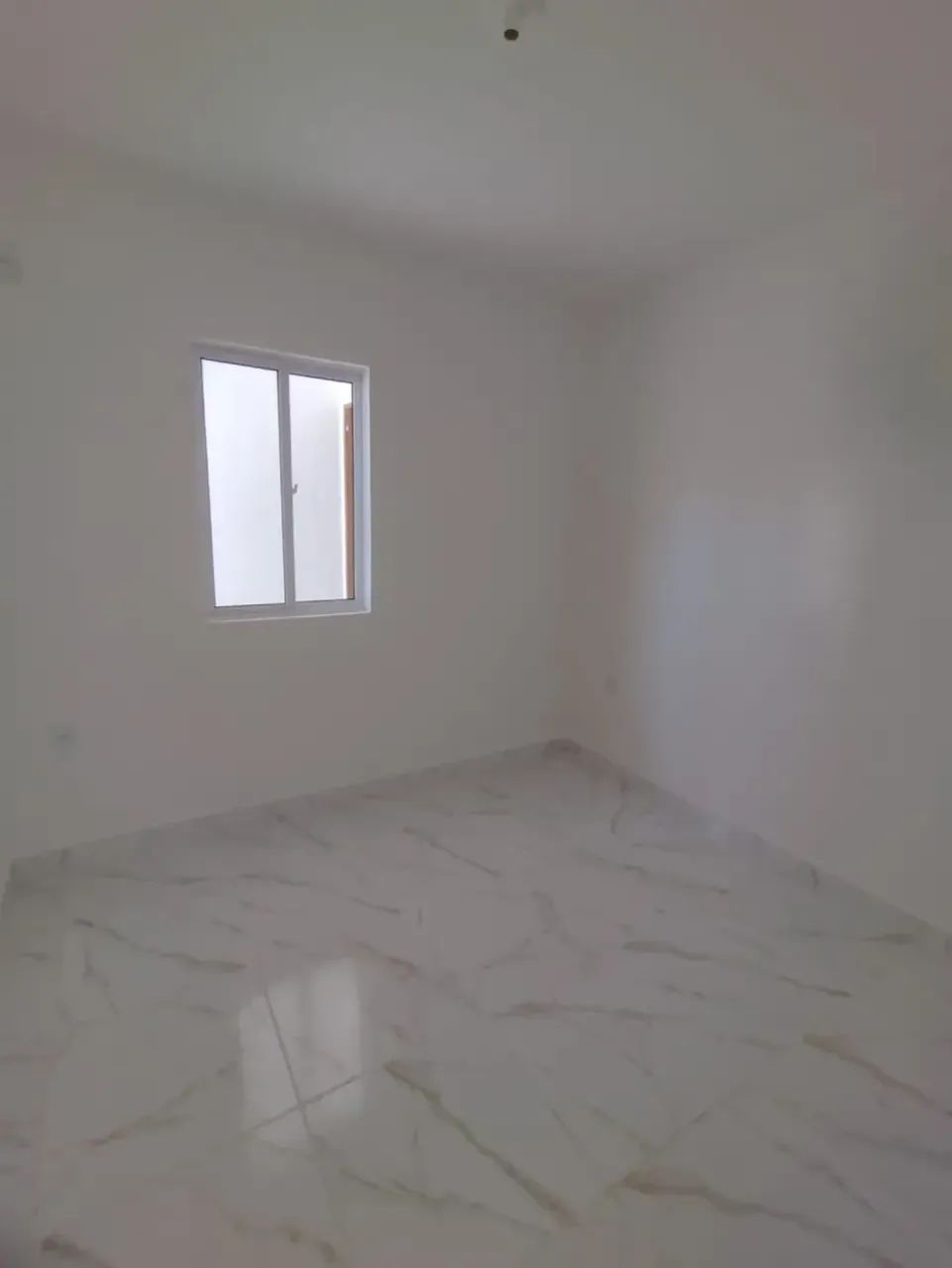 Clau/ Casa no bairro das Indústrias com 2 quartos - Foto 4