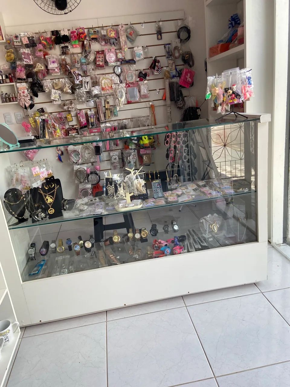 Balcão Vitrine de Vidro para Loja - Excelente Estado