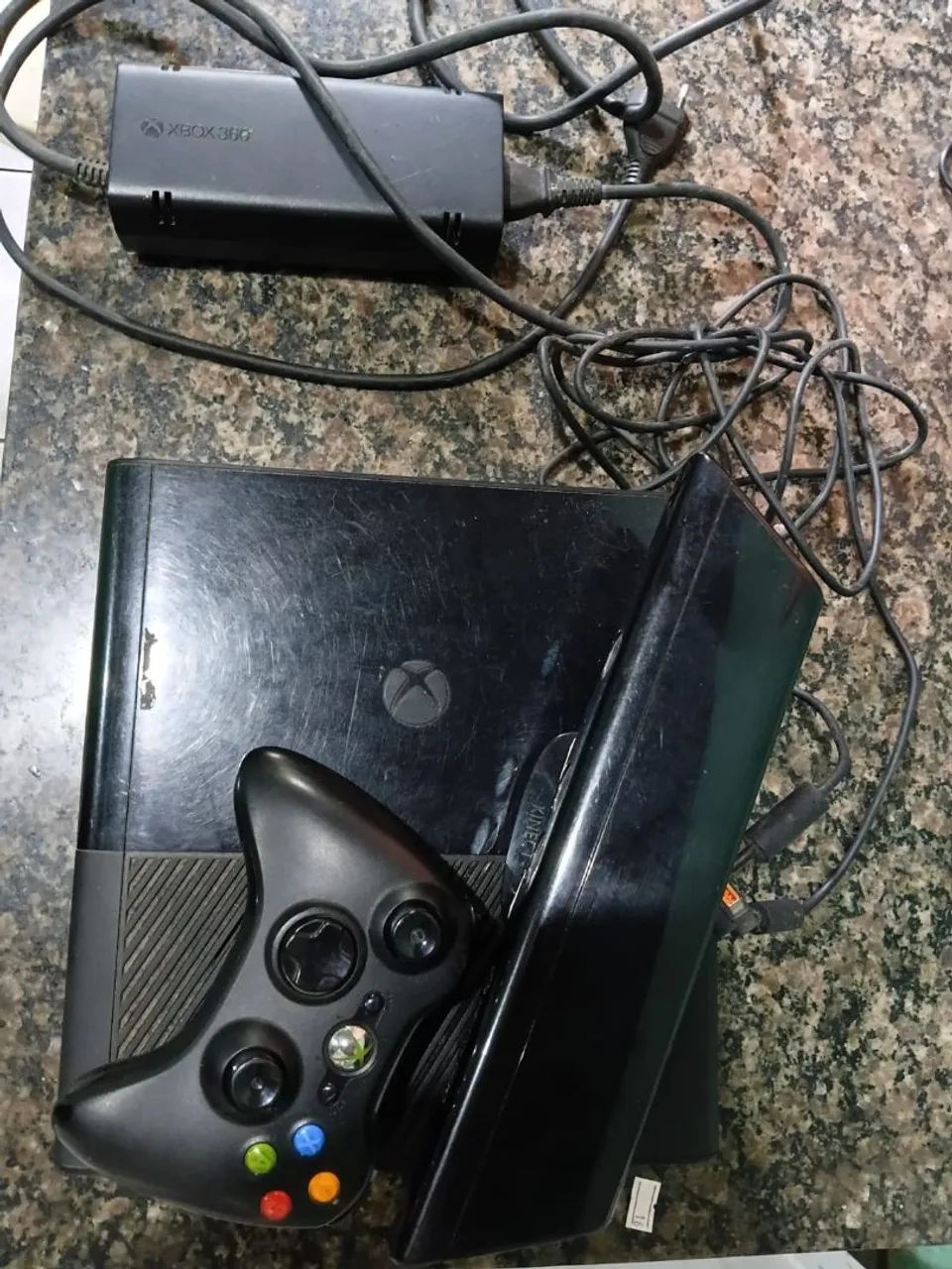 Xbox 360 original com Kinect e controle original recarregavel