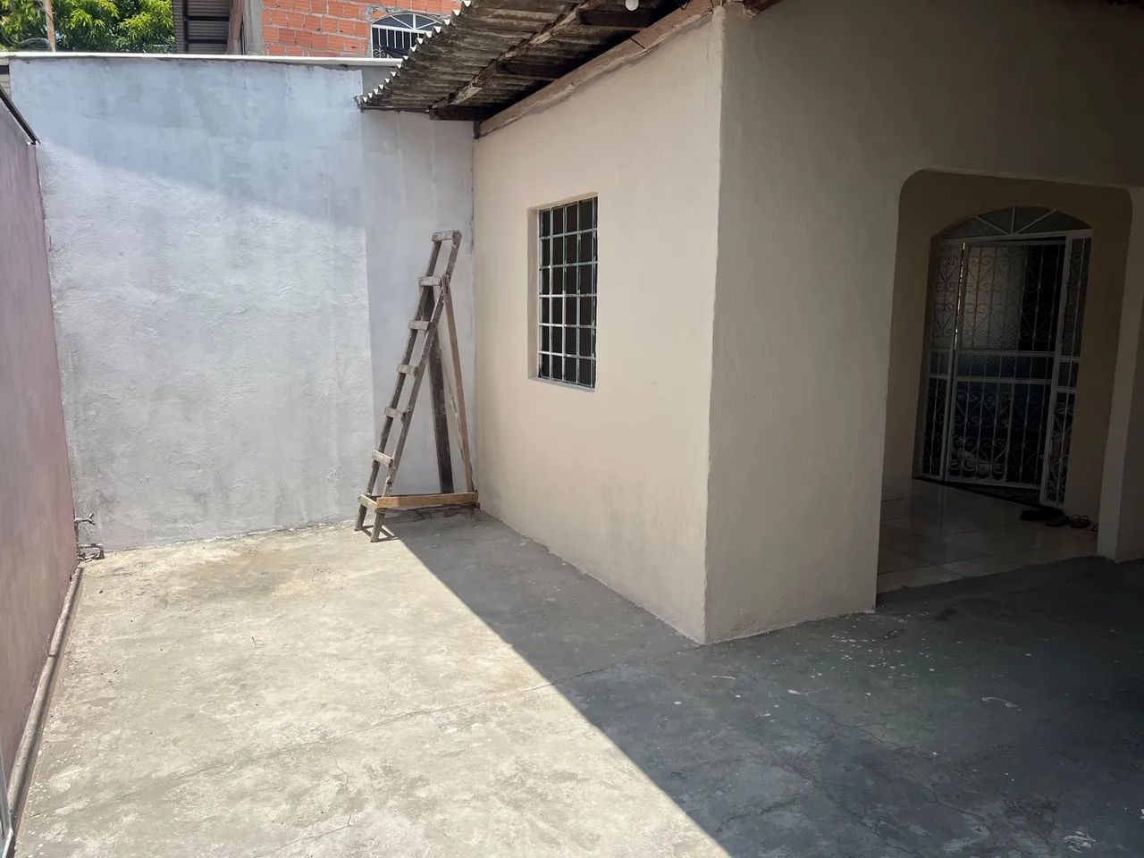 Casa com ponto comercial - Pronta para morar - Manoa - Foto 3