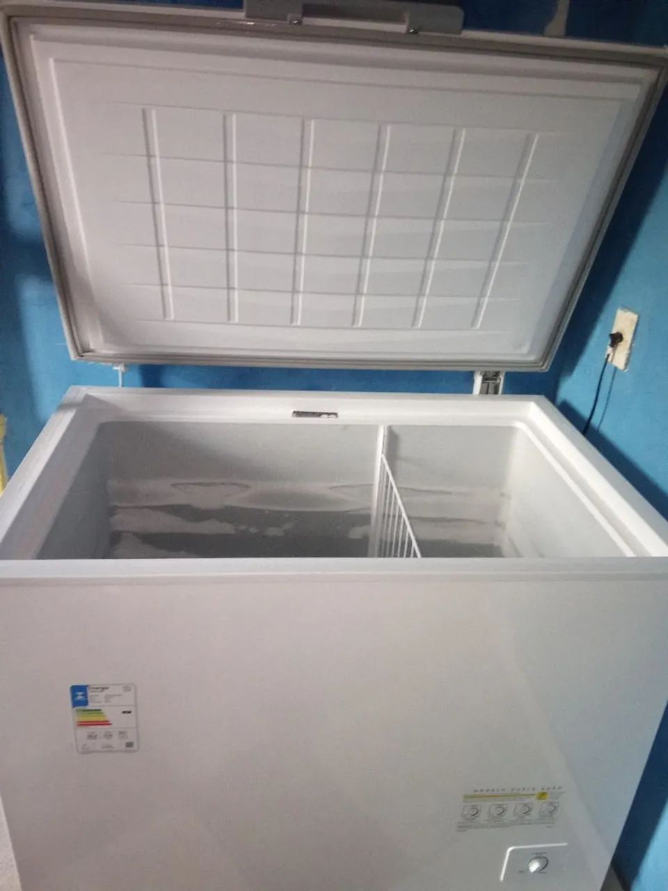 Frizer simi novo - Foto 2