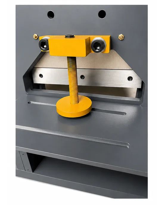 Equipamento de Corte de Chapa e Perfil de Aço - Serralheria/Metalurgicas - Foto 3