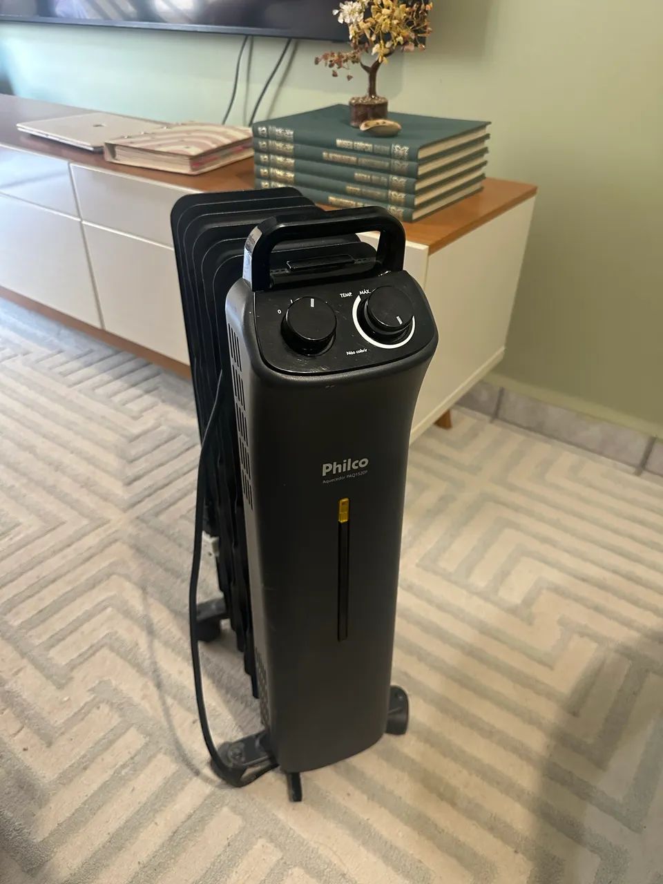 Aquecedor a óleo Philco 110w - Foto 3