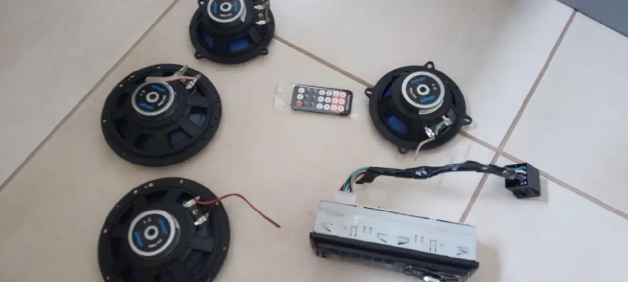 Aparelho de som com 6 alto falantes de 6 polegadas - Foto 2