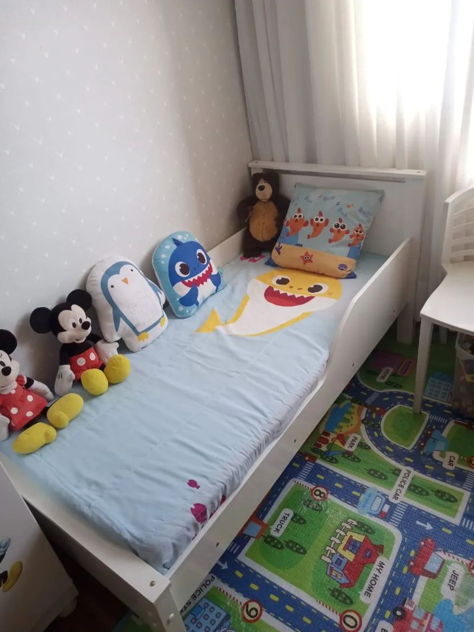 Cama juvenil semi nova 