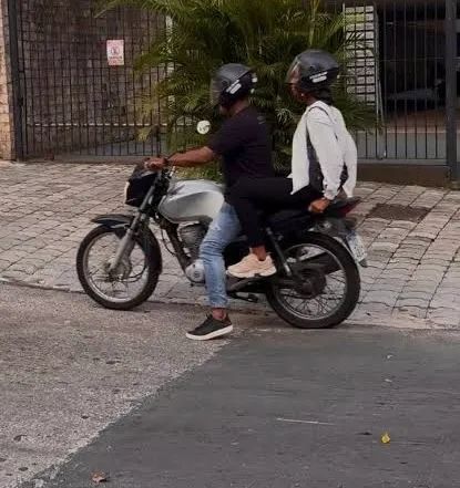 Serviço de locomoção por contrato fixo