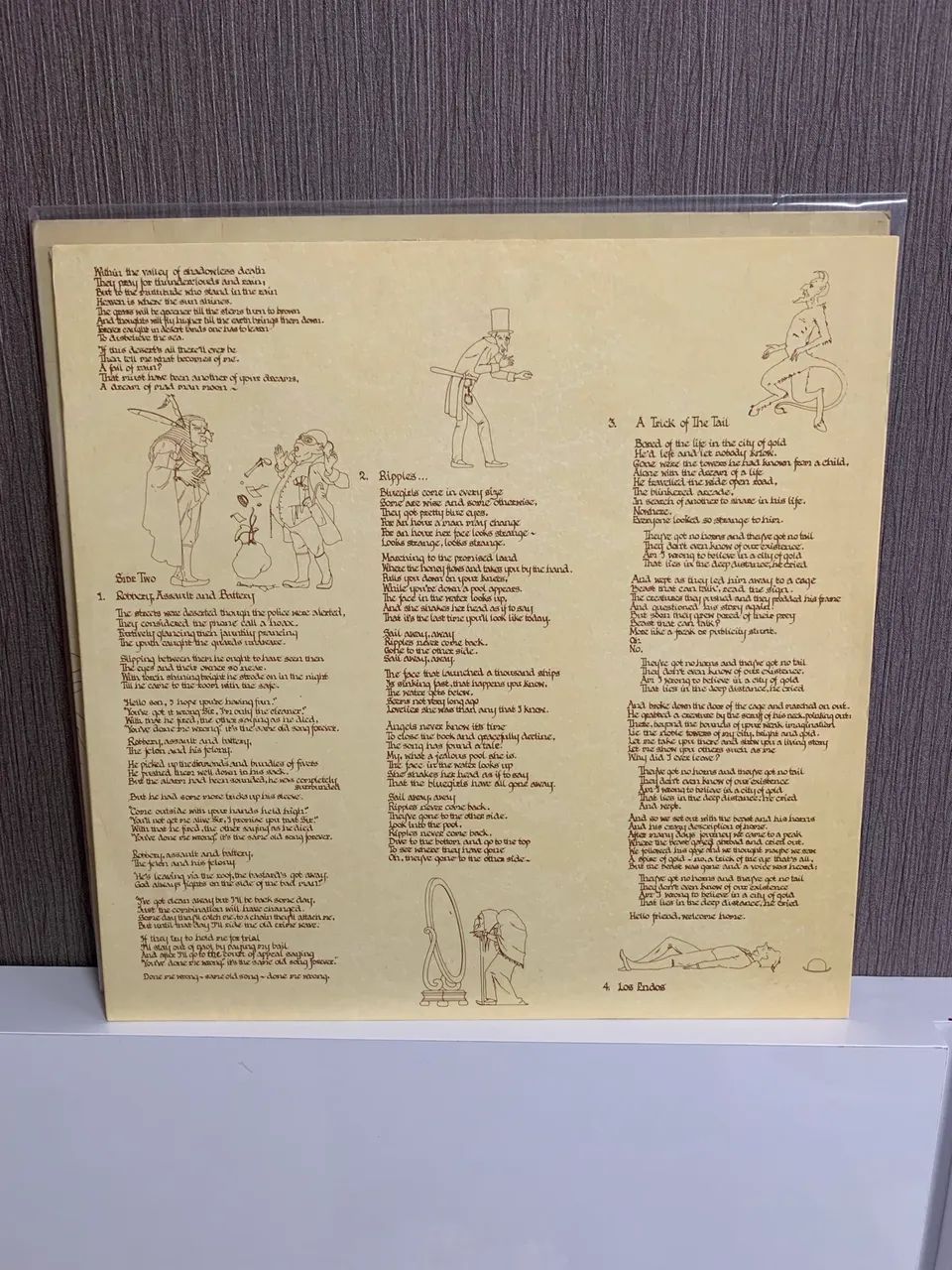 LP Vinil Genesis - A Trick Of The Tail  - Foto 4