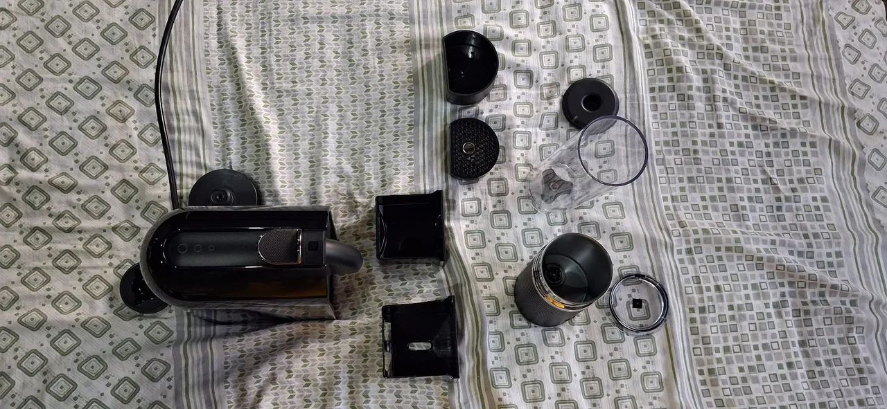 Cafeteira automática compacta Nespresso Umilk D55 - Foto 5