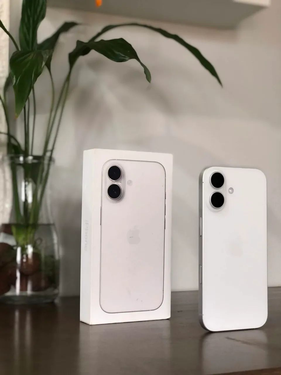 iPhone 17 256GB Branco - Impecável e Completo - Celulares e