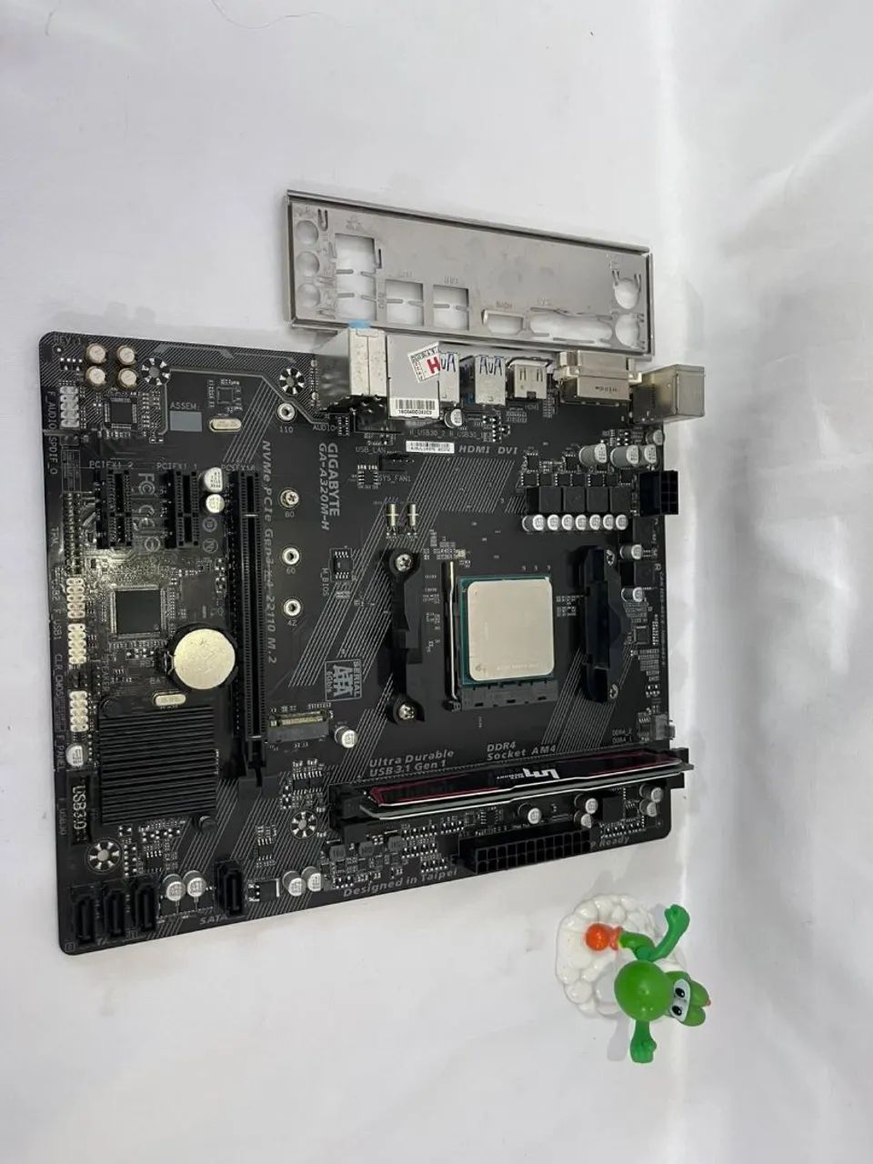 KIT PLACA AM4 + ATHLON 3000G + 4 GB RAM  - Foto 5