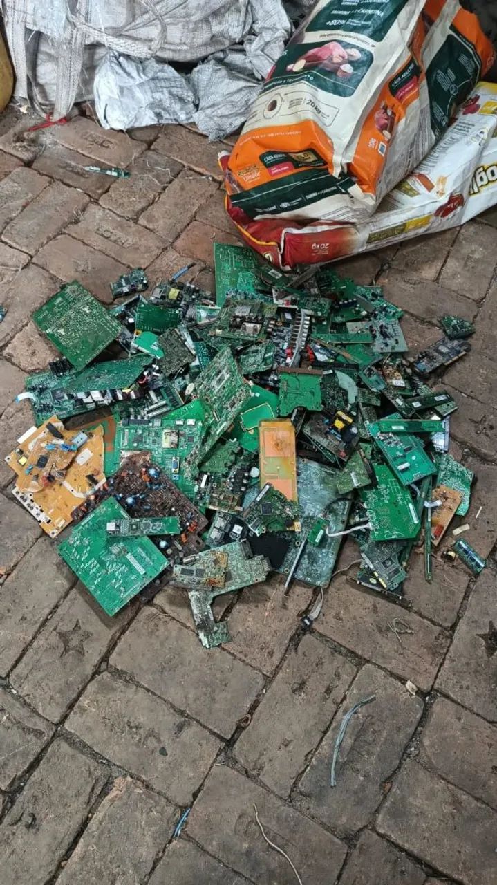 Sucata de eletrônicos  - Foto 2