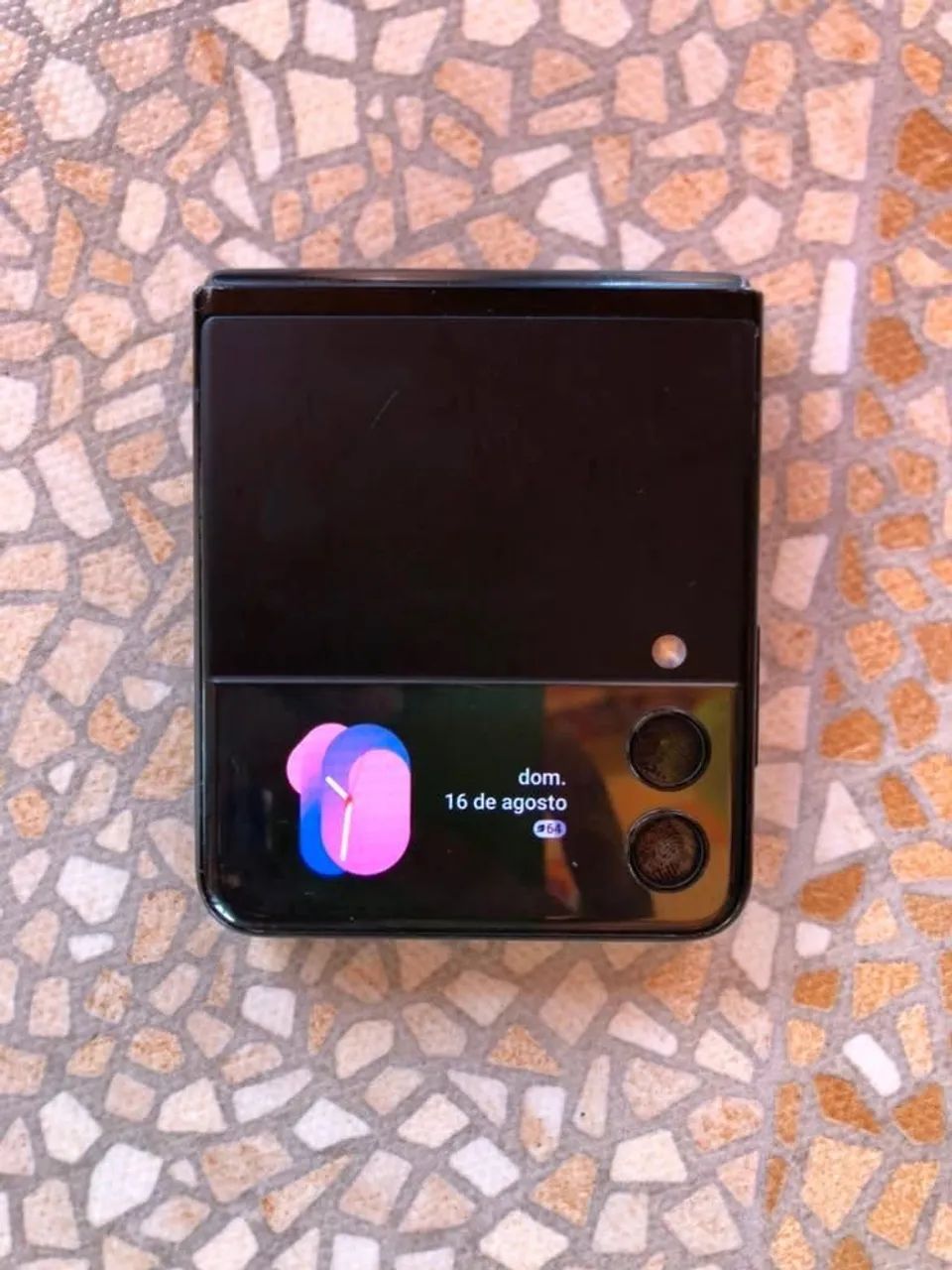 Troco Samsung Zflip 3 em iphone 11 ou 12 pro - Foto 3
